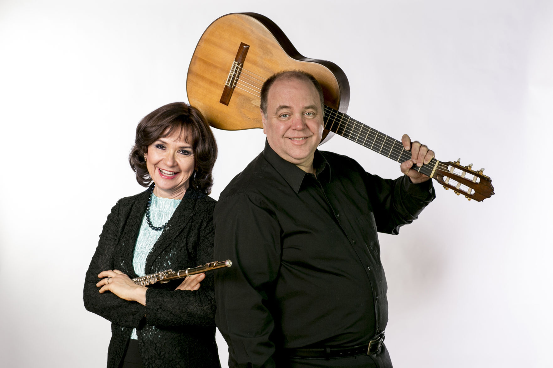 Romantic sounds of guitar and flute in New Buffalo